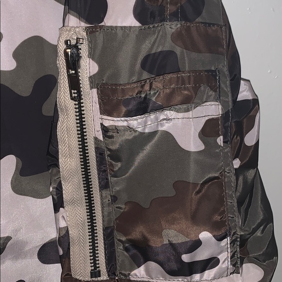 Camo light Jacket - Picture 3 of 3
